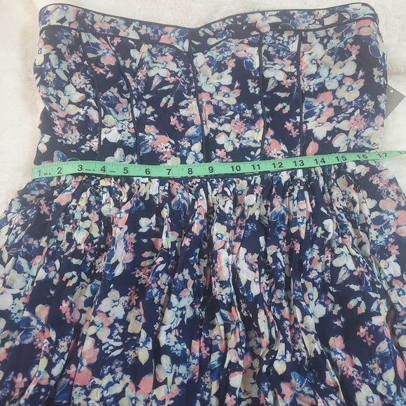 Navy floral dress - Picture 4 of 6